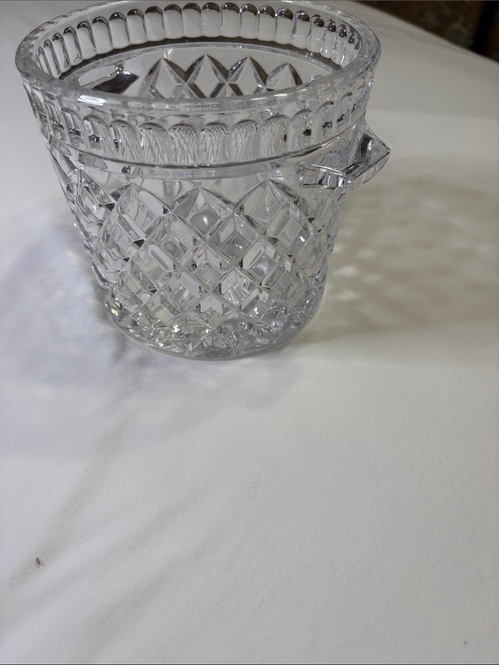 Elegant Cut Glass Ice Bucket or Wine Chiller. - Picture 4 of 7